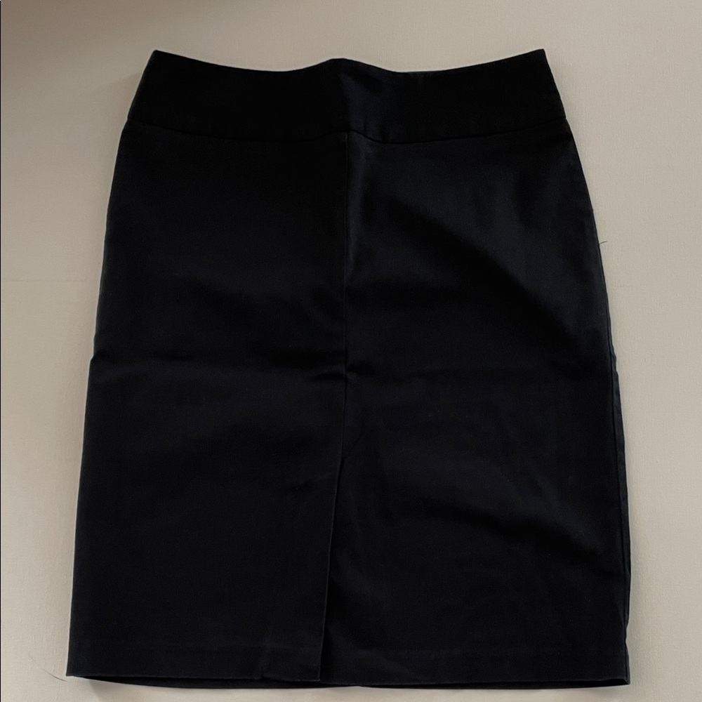 United Colors of Benetton. Classic Black Women's Skirt. Good condition.